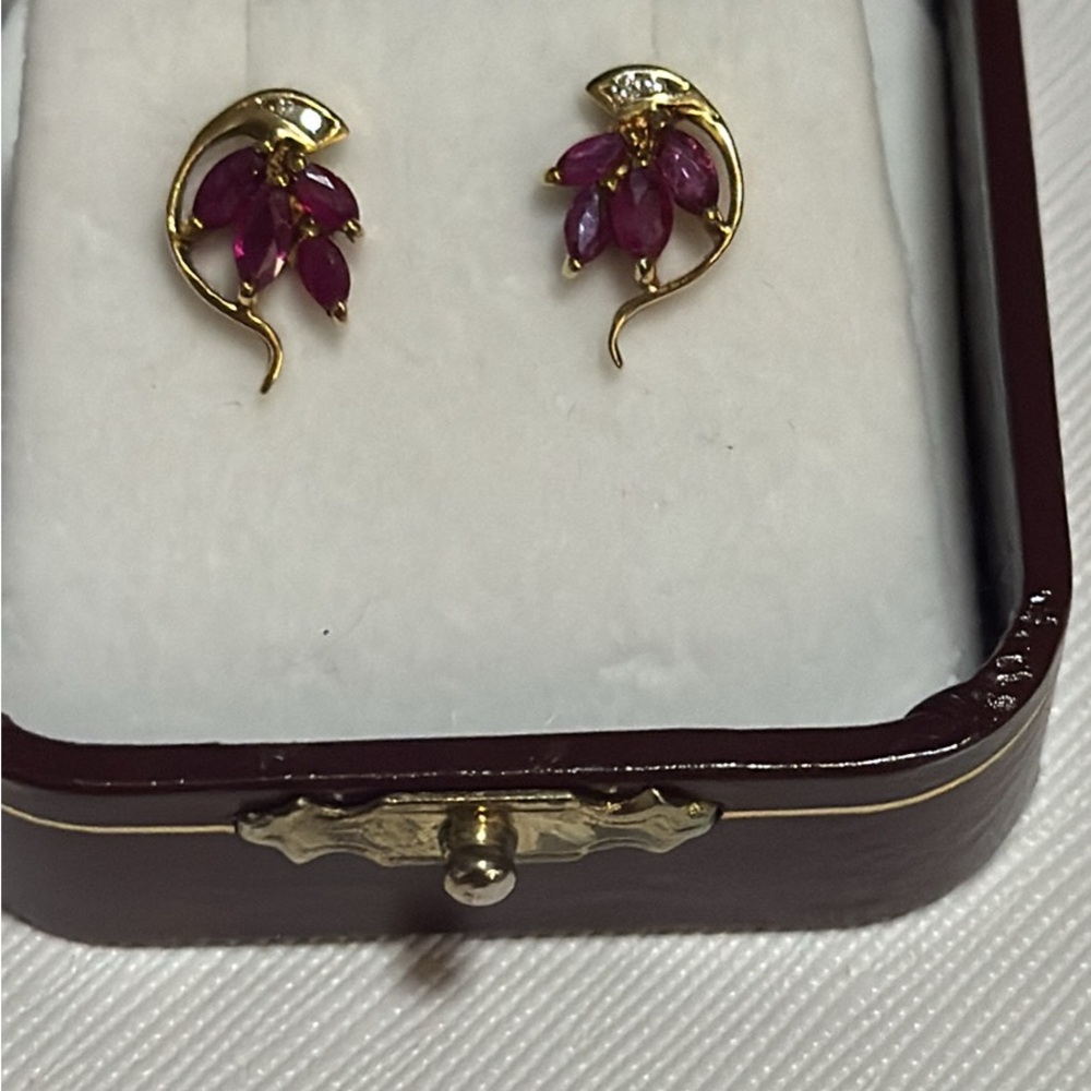 Gold-Trim Pink Marquise Cluster Stud Earrings